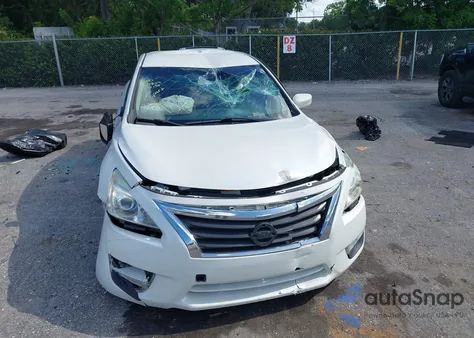 2013 Nissan Altima 2.5 S z USA, uszkodzony, nr VIN 1N4AL3AP9DN499078